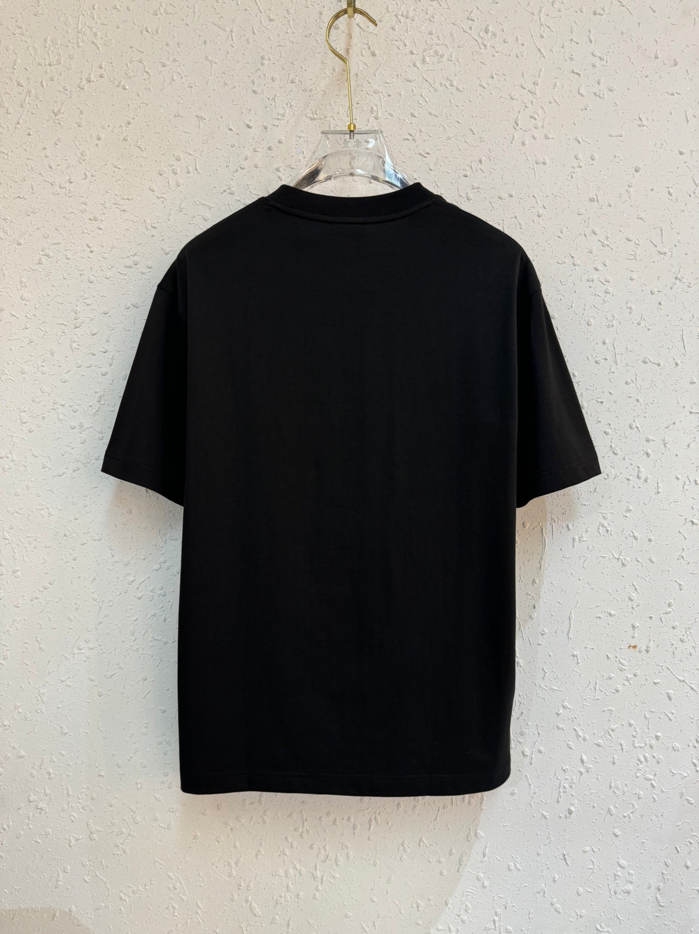 Round neck short sleeves