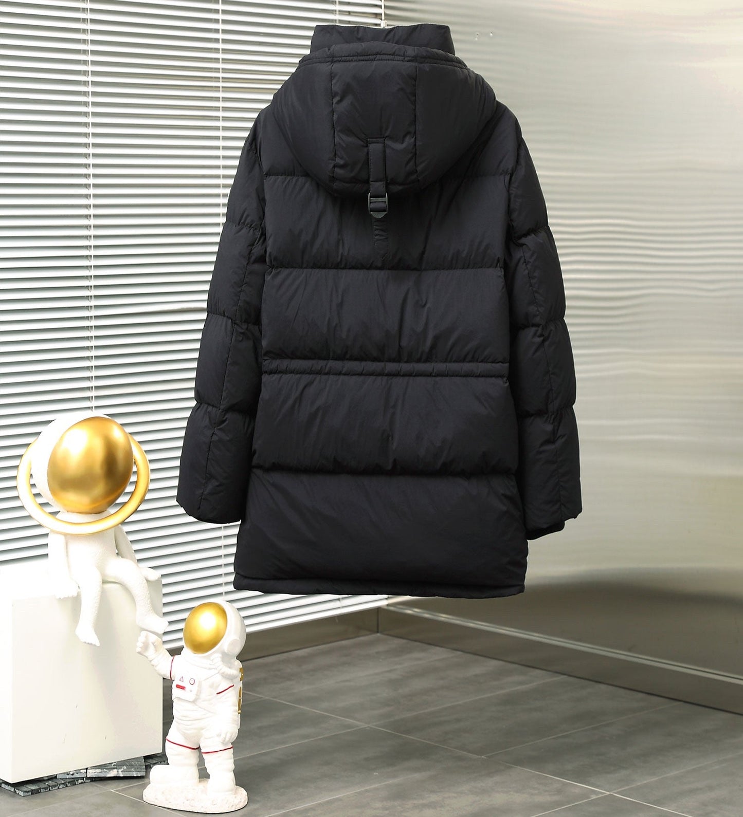 mid-length thickened down jacket